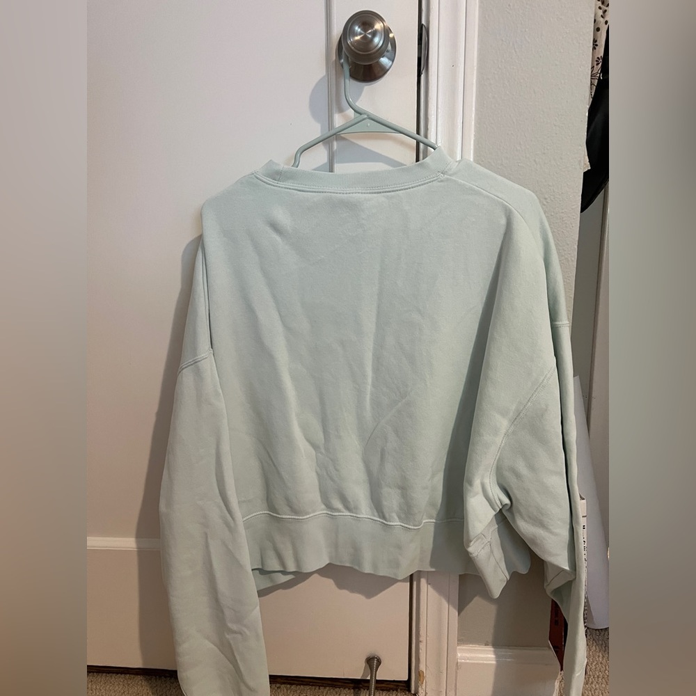 women’s Nike crew neck